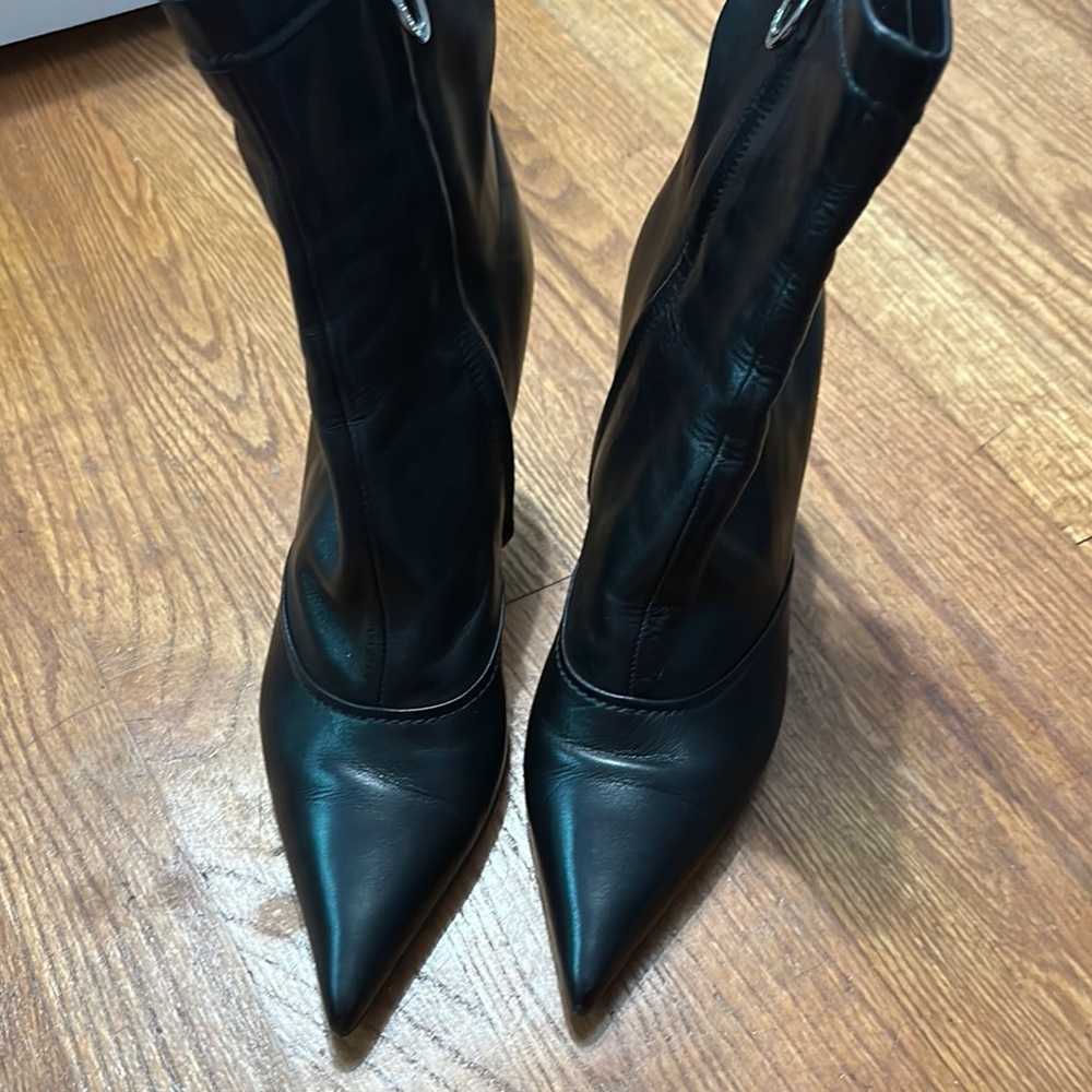 Sergio Rossi size 40 Heeled Boots with Pointed Toe and Stiletto